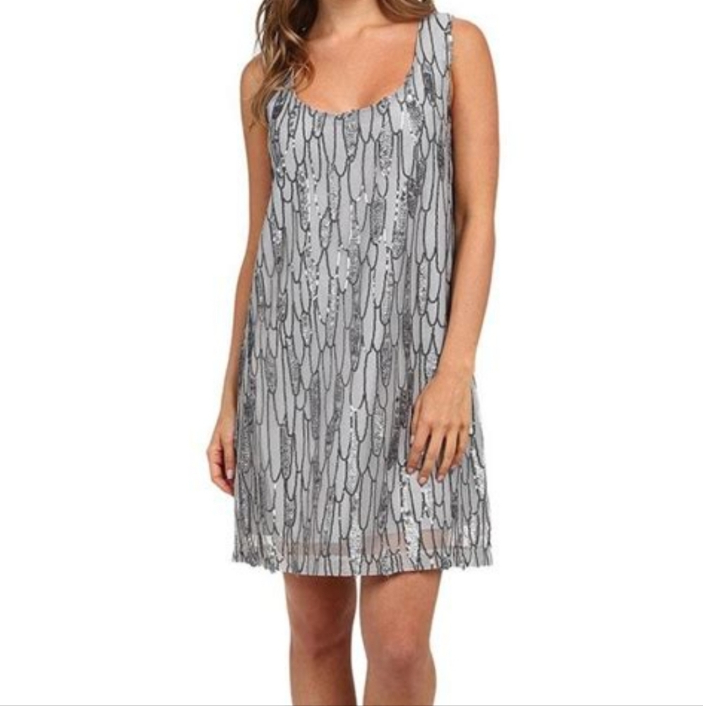BB DAKOTA Roselyn Silver Sequin Sleeveless Mini Shift Dress